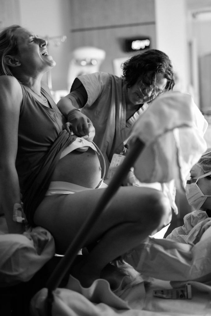 zdroj: https://www.baby-chick.com/what-is-delayed-cord-clamping/